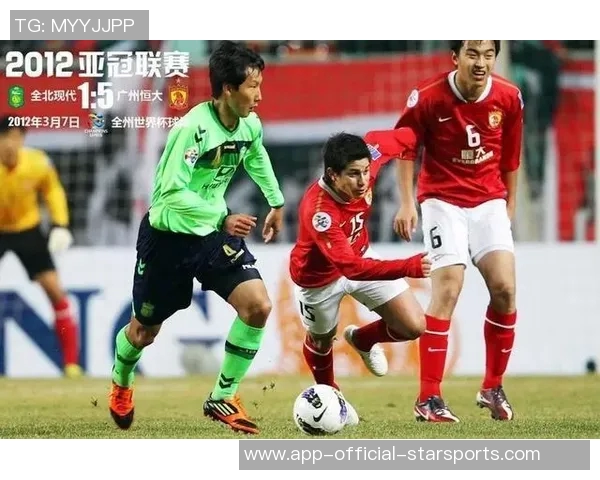 全北现代勇夺冠军荣耀时刻展现球队不屈精神与卓越实力 全北现代勇夺冠军荣耀时刻展现球队不屈精神与卓越实力