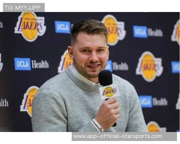 雷迪克确认东契奇将出战对阵太阳比赛里夫斯与斯玛特也将参赛