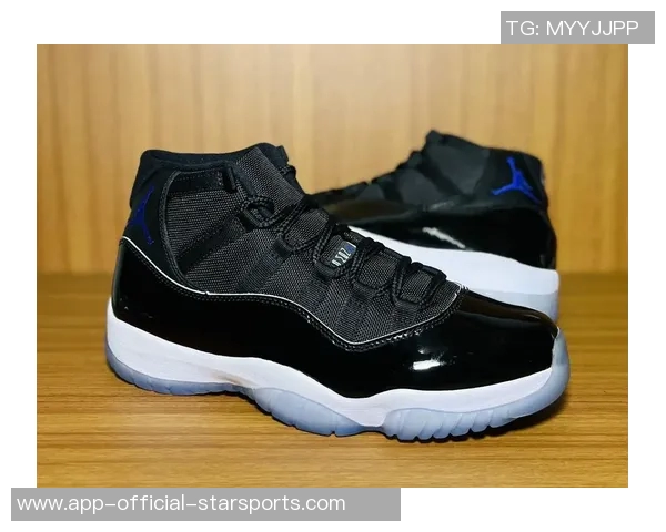 Book1完结庆祝插画师打造的独特配色球鞋全解析