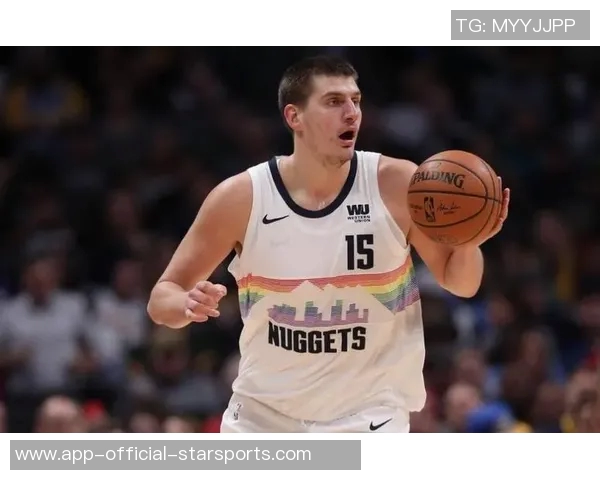 沃尔赞约基奇轻松自如的表现与其他球员拼尽全力形成鲜明对比