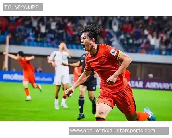 韩国裁判金希坤执法英博对海港日本裁判高崎航地主哨申花比赛