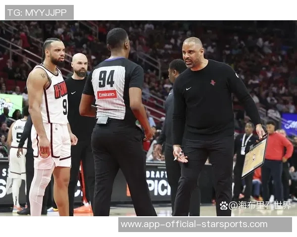 斯玛特调侃热火替补席遭裁判技术犯规引发热议