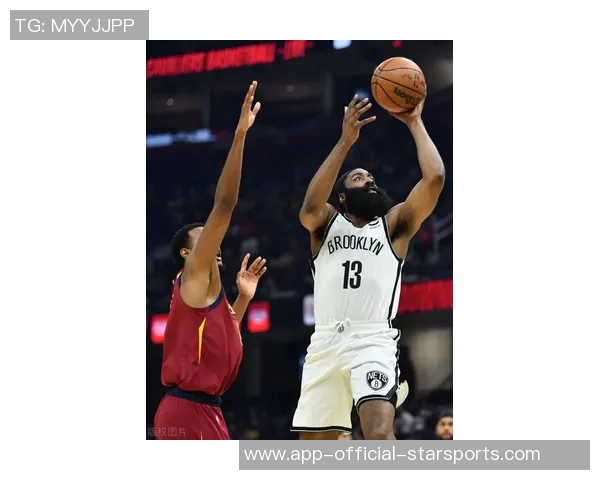 安芬尼西蒙斯表现平平15投5中三分8投3中贡献17分4篮板5助攻正负值12